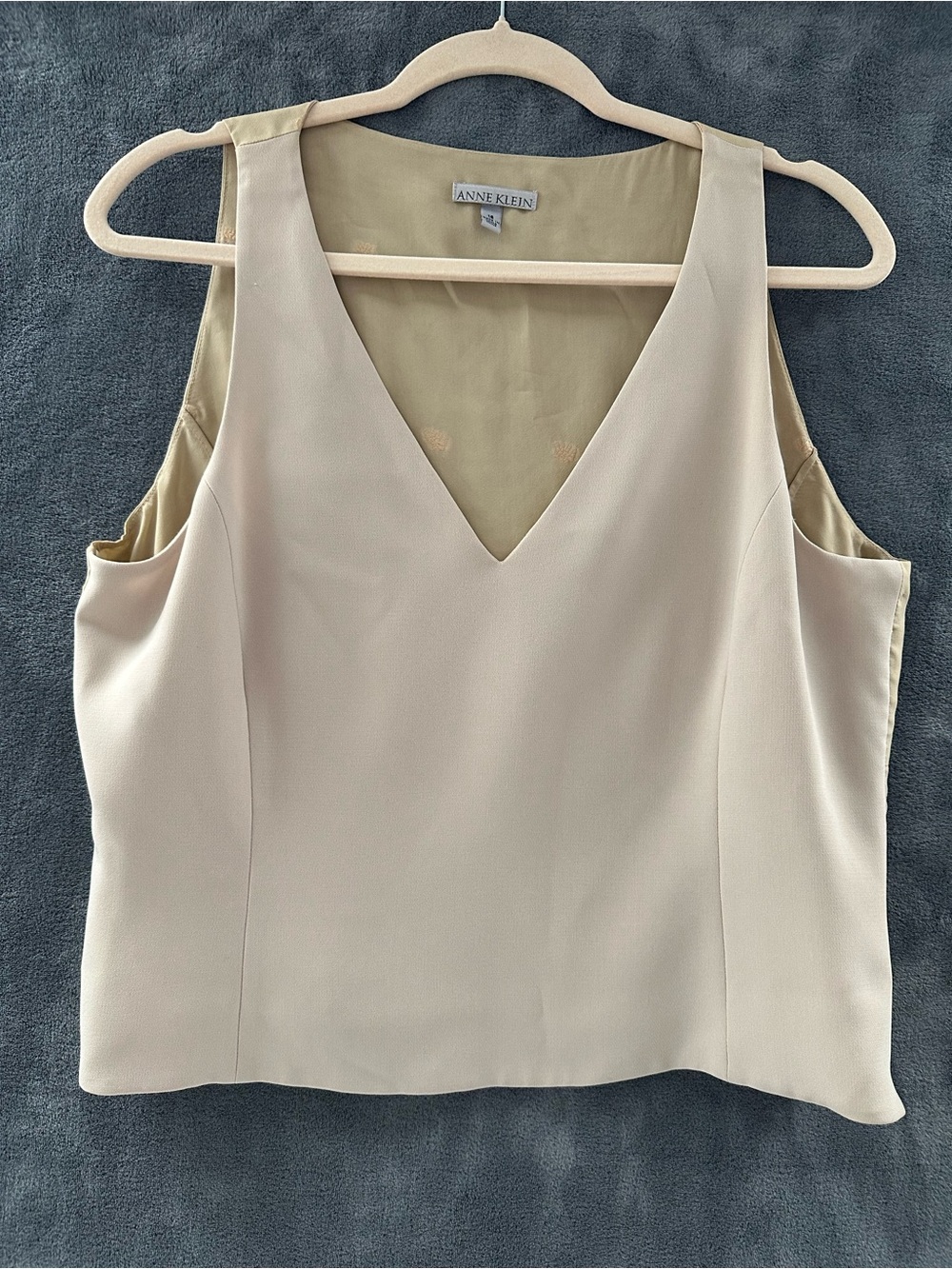 Anne Klein Light Cream V-Neck Sleeveless Blouse